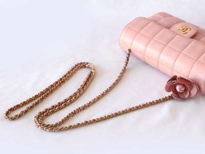 Vintage Chanel Pink Lambskin Quilted Mini Chocolate Bar Camellia Flap